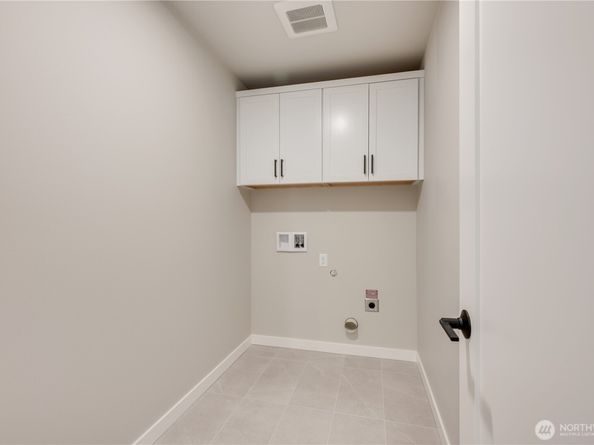 5830 186th Place SW, Lynnwood WA 98037