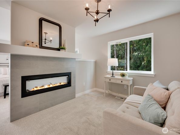 5830 186th Place SW, Lynnwood WA 98037