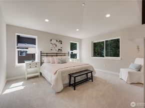 5830 186th Place SW, Lynnwood WA 98037