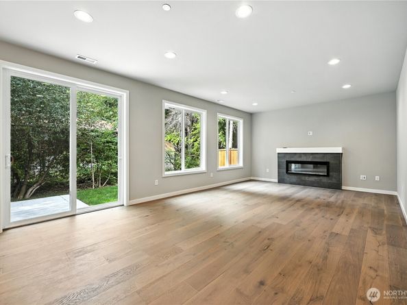 5830 186th Place SW, Lynnwood WA 98037