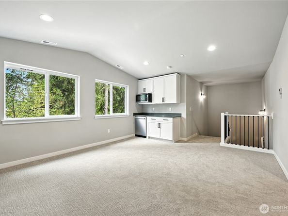 5830 186th Place SW, Lynnwood WA 98037