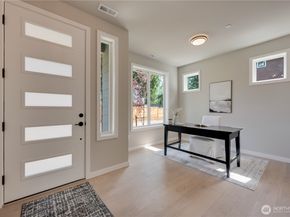 5830 186th Place SW, Lynnwood WA 98037