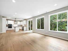 5830 186th Place SW, Lynnwood WA 98037