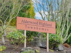 18502 W 36th Avenue D, Lynnwood WA 98037