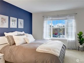 18502 W 36th Avenue D, Lynnwood WA 98037