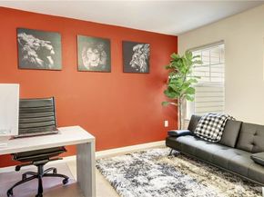 18502 W 36th Avenue D, Lynnwood WA 98037