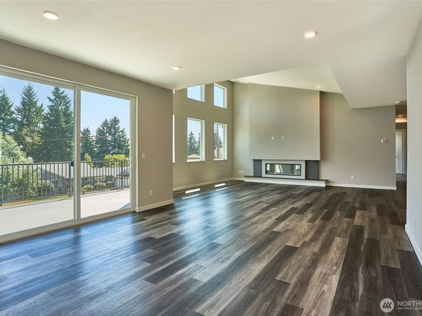 36508 SW 3rd Place Street 2, Federal Way WA 98023