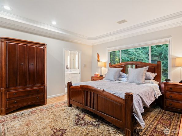 15618 163rd Avenue NE, Woodinville WA 98072