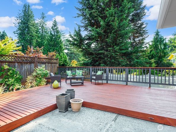 7302 Bowlyn Place S, Seattle WA 98118