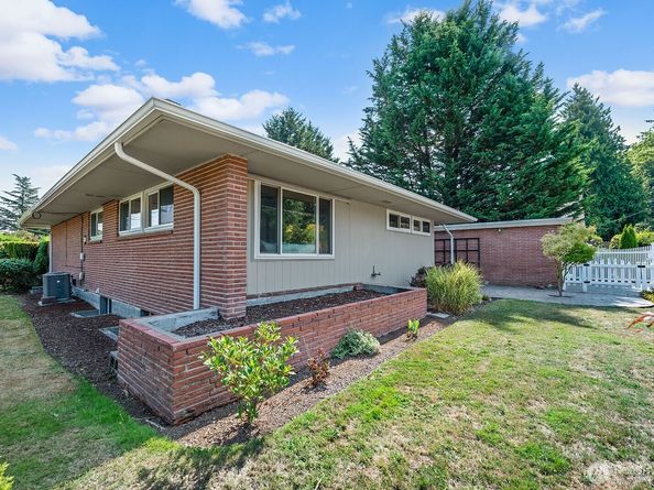 7302 Bowlyn Place S, Seattle WA 98118