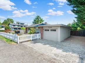 7302 Bowlyn Place S, Seattle WA 98118