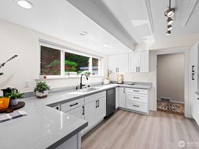 7302 Bowlyn Place S, Seattle WA 98118