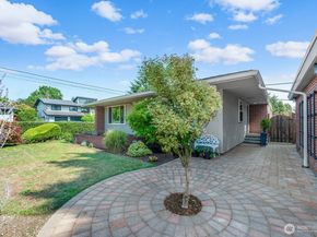 7302 Bowlyn Place S, Seattle WA 98118