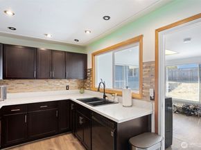 6204 224 Street SW, Mountlake Terrace WA 98043