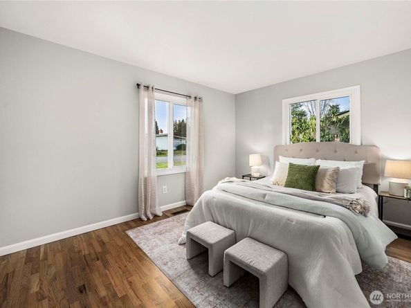 25740 20th Avenue S, Des Moines WA 98198