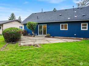 25740 20th Avenue S, Des Moines WA 98198