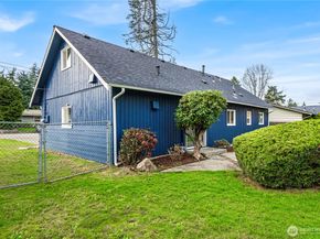 25740 20th Avenue S, Des Moines WA 98198