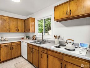 25740 20th Avenue S, Des Moines WA 98198