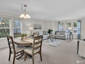 3941 226th Place SE 211, Issaquah WA 98029