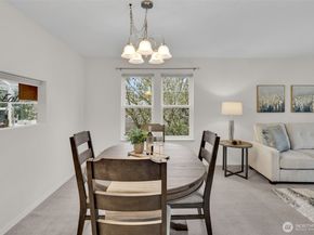 3941 226th Place SE 211, Issaquah WA 98029