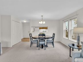 3941 226th Place SE 211, Issaquah WA 98029