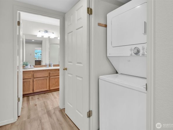 3941 226th Place SE 211, Issaquah WA 98029