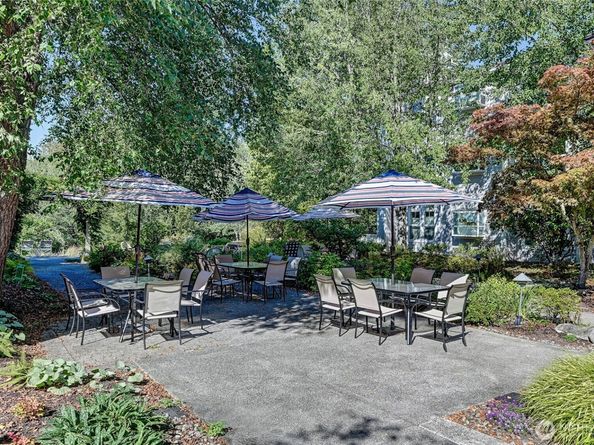 3941 226th Place SE 211, Issaquah WA 98029