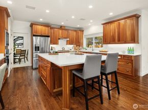 21516 NE 14th Street, Sammamish WA 98074