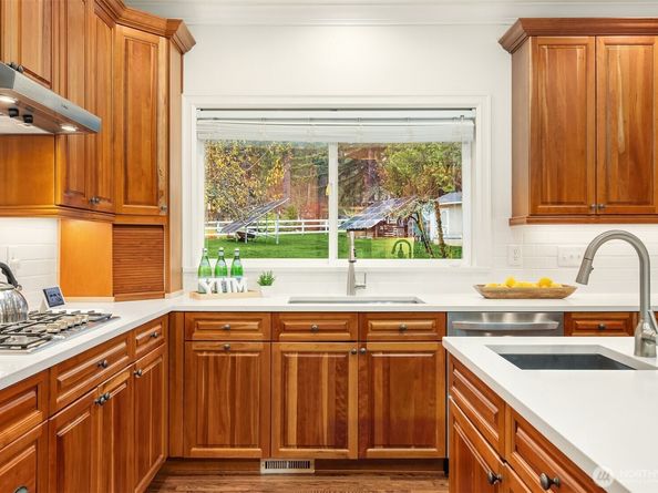 21516 NE 14th Street, Sammamish WA 98074