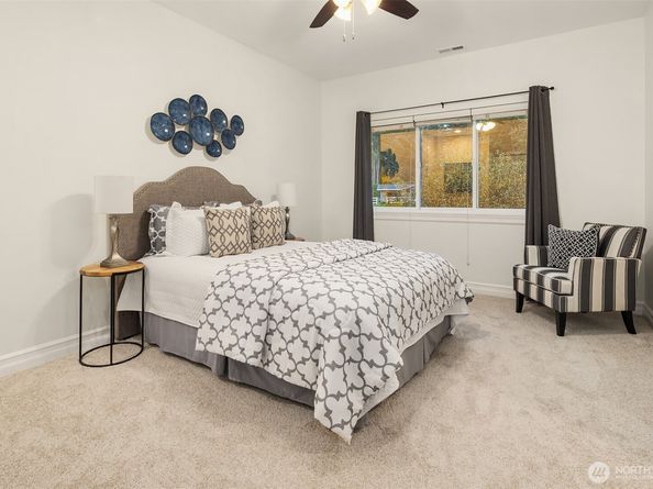 21516 NE 14th Street, Sammamish WA 98074