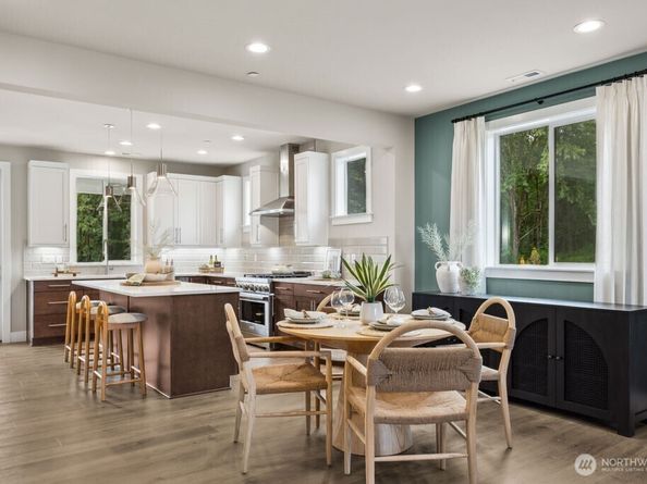 13287 NE 143rd Court 2, Woodinville WA 98072