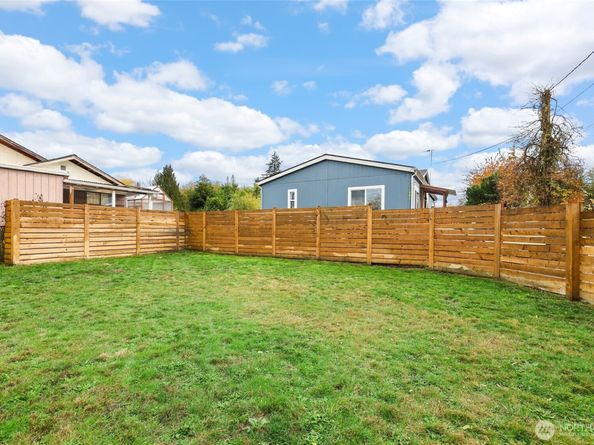 1632 SE Salmonberry Road, Port Orchard WA 98366