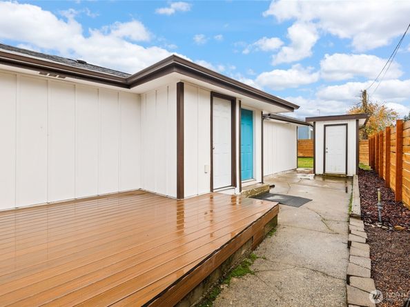 1632 SE Salmonberry Road, Port Orchard WA 98366