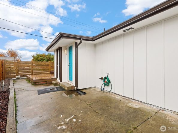 1632 SE Salmonberry Road, Port Orchard WA 98366