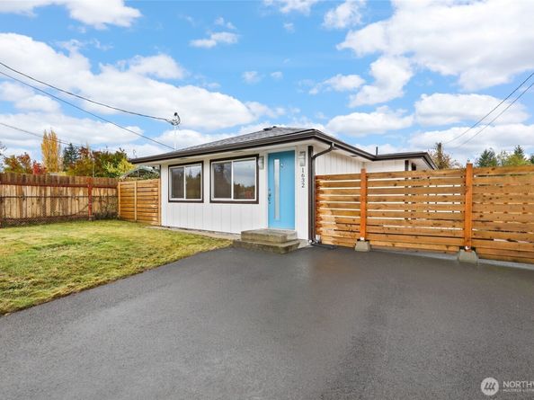 1632 SE Salmonberry Road, Port Orchard WA 98366