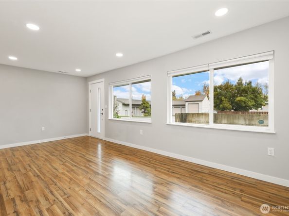 1632 SE Salmonberry Road, Port Orchard WA 98366