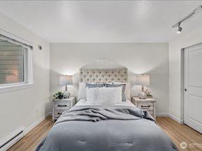 14206 NE 181st Place L102, Woodinville WA 98072