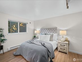 14206 NE 181st Place L102, Woodinville WA 98072