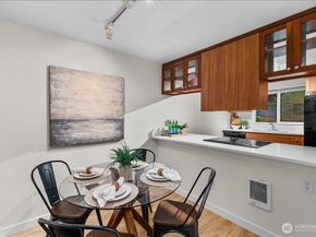 14206 NE 181st Place L102, Woodinville WA 98072