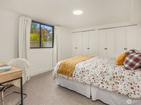 7315 51st Avenue NE, Seattle WA 98115