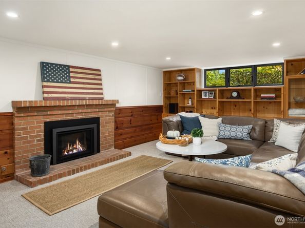 7315 51st Avenue NE, Seattle WA 98115