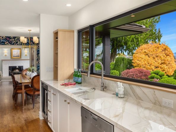 7315 51st Avenue NE, Seattle WA 98115