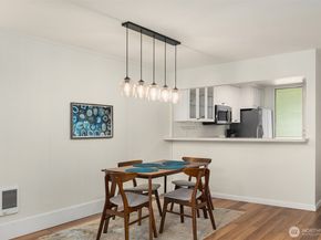 6582 137th Avenue NE 414, Redmond WA 98052