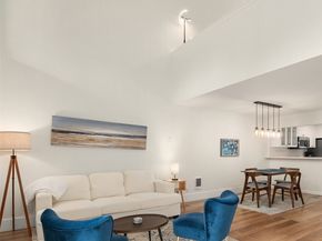 6582 137th Avenue NE 414, Redmond WA 98052