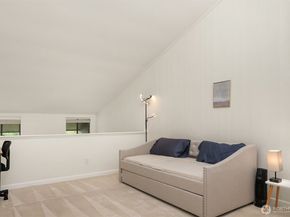 6582 137th Avenue NE 414, Redmond WA 98052