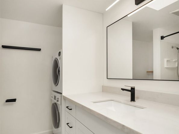 6582 137th Avenue NE 414, Redmond WA 98052