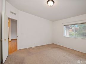 754 NE Reeds Meadow Lane, Bremerton WA 98311