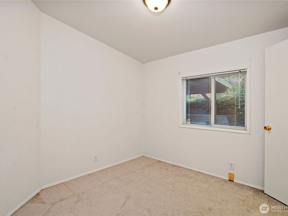 754 NE Reeds Meadow Lane, Bremerton WA 98311