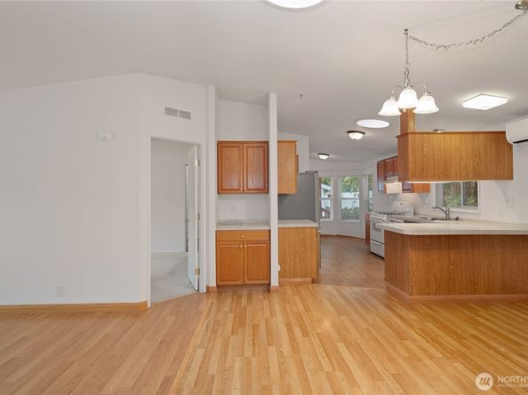 754 NE Reeds Meadow Lane, Bremerton WA 98311