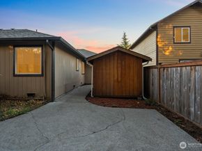1331 Blaine Avenue NE, Renton WA 98056